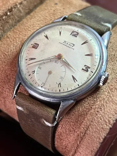 Relógio Tissot Antimagnetique Militar