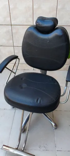 Cadeira Barbearia Cabeleireiro reclinável