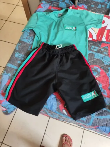 Uniforme escola avançar 