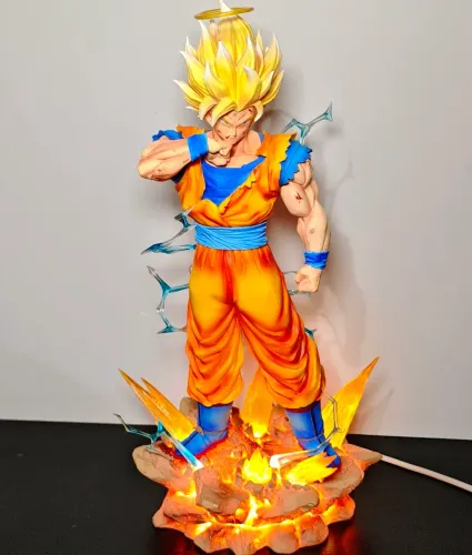 Figura Goku Super Saiyajin 2 33cm com Base LED - Dragon Ball Z