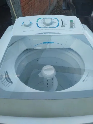 Máquina lavar roupas