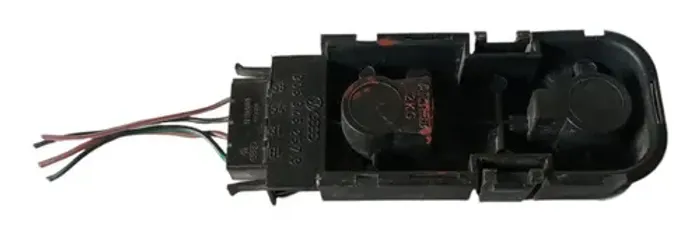 Soquete Lanterna Traseira Direita Vw Gol Quadrado 87/96  Esquerdo