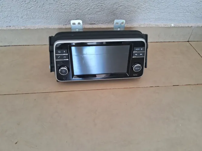 Multimídia Nissan Kicks (danificado)
