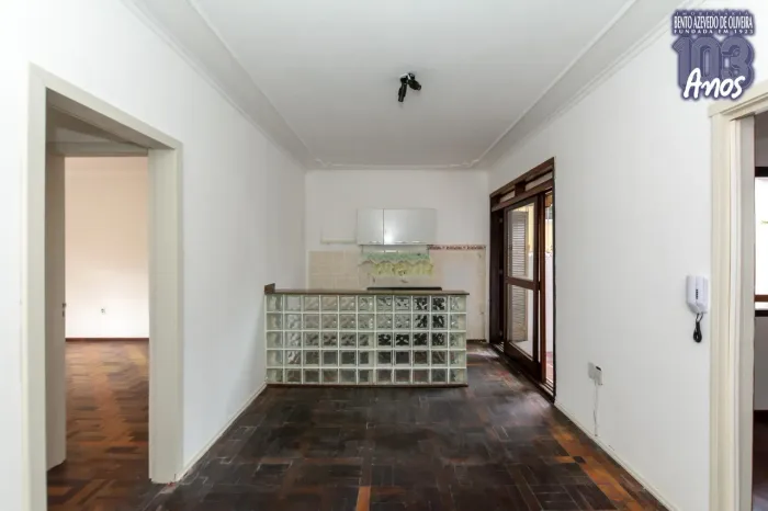 Lindo apartamento com dois pátios entre a PUCRS e a UFRGS
