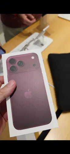 Iphone 18 pro max bourgondy / novo Lacrado