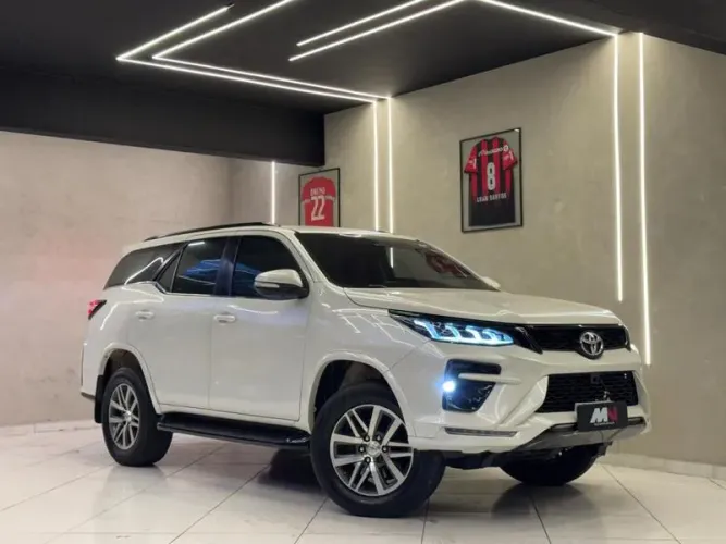 Toyota Hilux SW4 SRX 4X4 4.0 V6 24V Aut. 2016