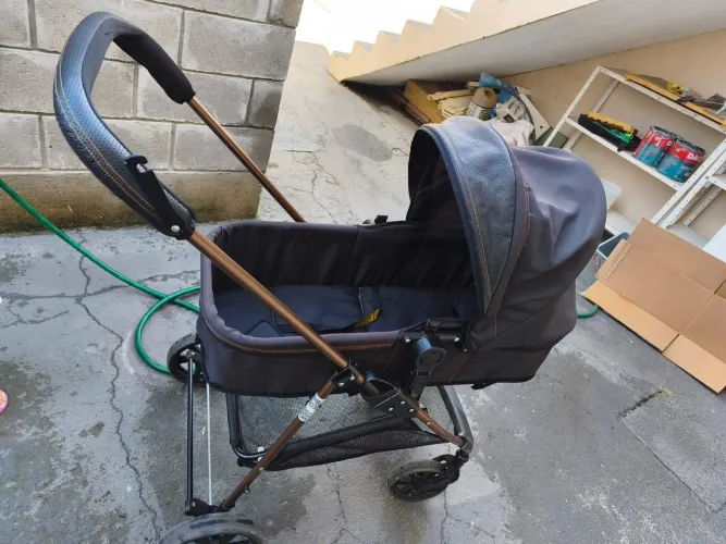 Carrinho de Bebê Galzerano + Bebê Conforto