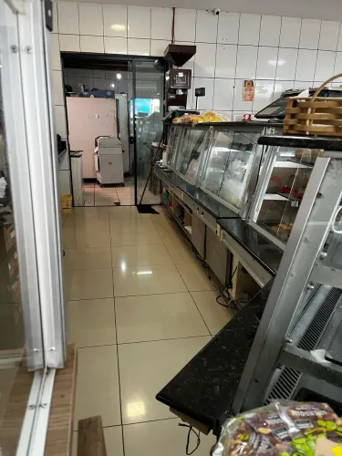Vendo ou alugo padaria completa a mais de 20 anos no mercado