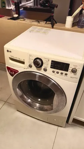 Lava e seca LG 8,5kg ( Problema Dreno De água )