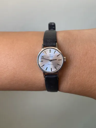 Omega Geneve feminino