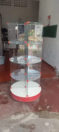 Estante de vidro