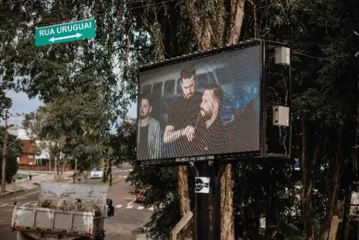 Painel de LED Publicitário P5 Outdoor 4x2m - NF e Garantia