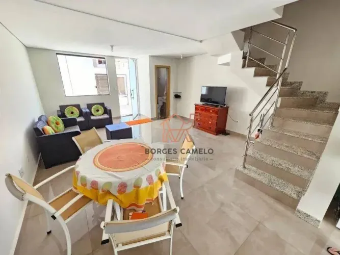 Casa com 3 quartos para alugar, 149 m² por R$ 5.500/mês - Santa Rosa - Belo Horizonte/MG