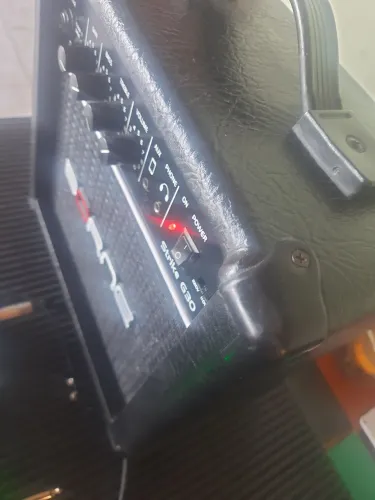 Amplificador Borne Strike G30 novinho! Couro