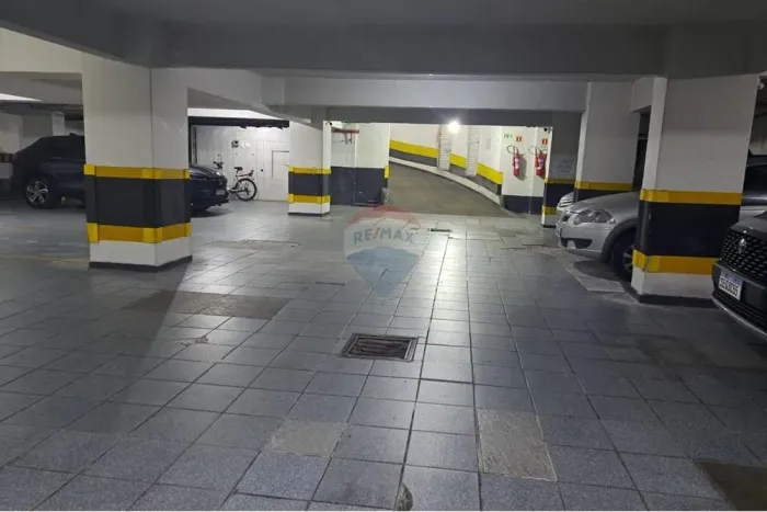 Vaga de garagem Comercial. Bairro Centro. Curitiba. PR