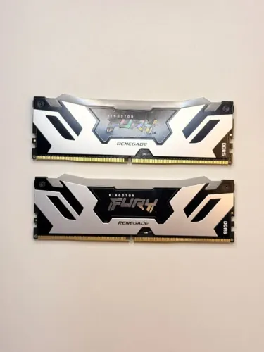 Memória Ram Kingston FURY Renegade RGB DDR5 32GB 6000Mhz (2x16GB) CL32 UR0314 KF560C32RSAK