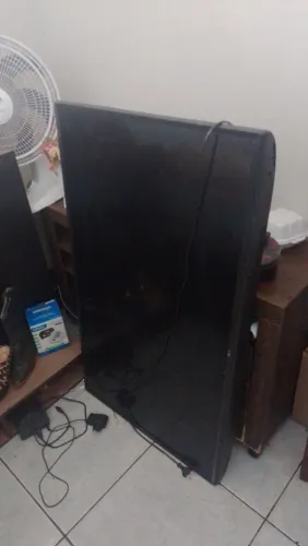 Vendo tvs para conserto- 400,00 as duas