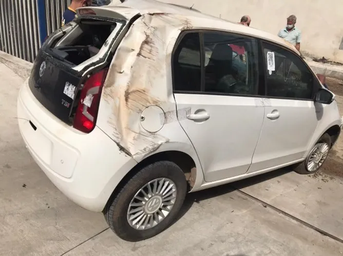 Sucata para venda de peças VW/ UP Move MB 2016/2017