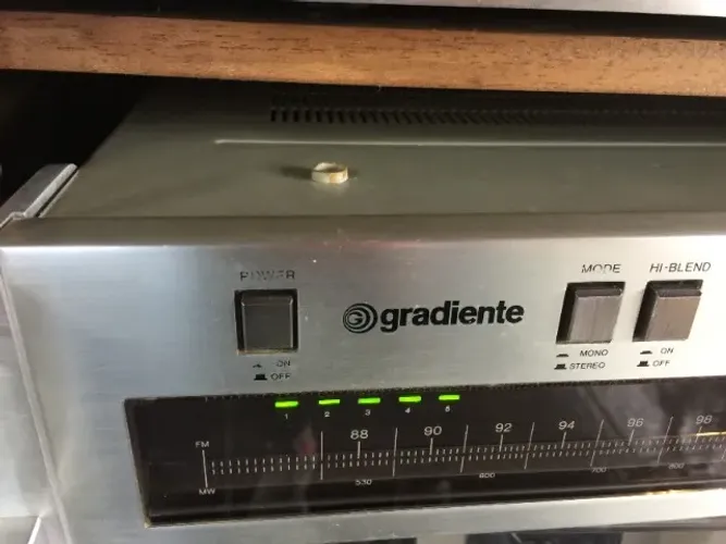 tuner gradiente model 9 todo original impecável para colecionadores  rarissimo na promoçao