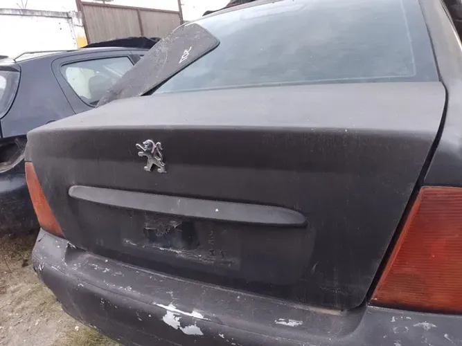 Tampa traseira Peugeot 307 sedan 