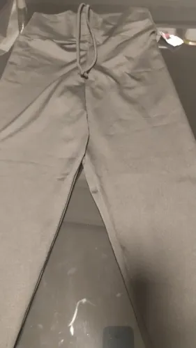 Calça legging com amarração 