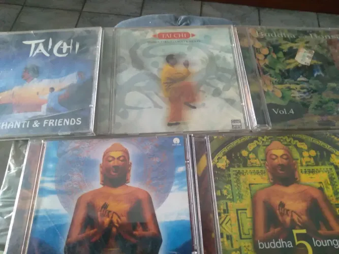 Combo de 5 CDs músicas orientais