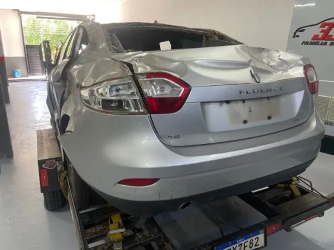 Sucata Renault Fluence 2013 Disponível para retirada de peças
