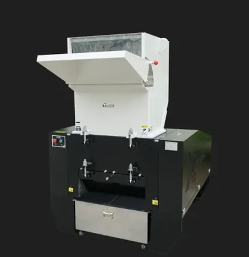 XC-GY20HP MOINHO TRITURADOR DE PLASTICOS, BOCAL 480MM X 330MM, MOTOR 20CV, TRIFASICO