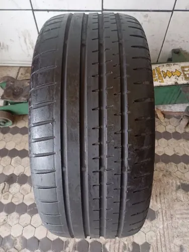 Pneu continental ref 235 40 18 RS 500