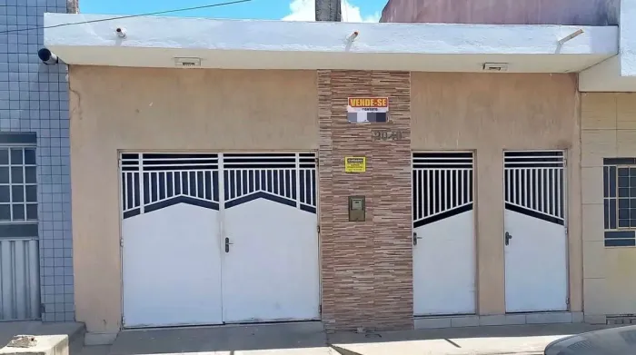 - Casa na Cidade Operária