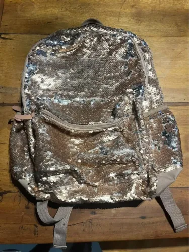 Mochila de paetê