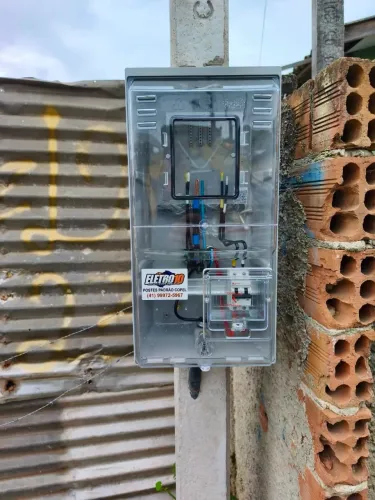 Postes, padrões de energia Copel e Cocel 