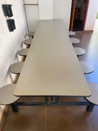 Mesa para refeitório de 10 lugares 