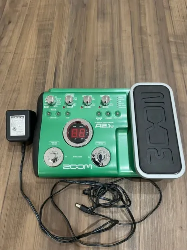 Pedaleira Zoom - Modelo A2.1u (Novíssima)