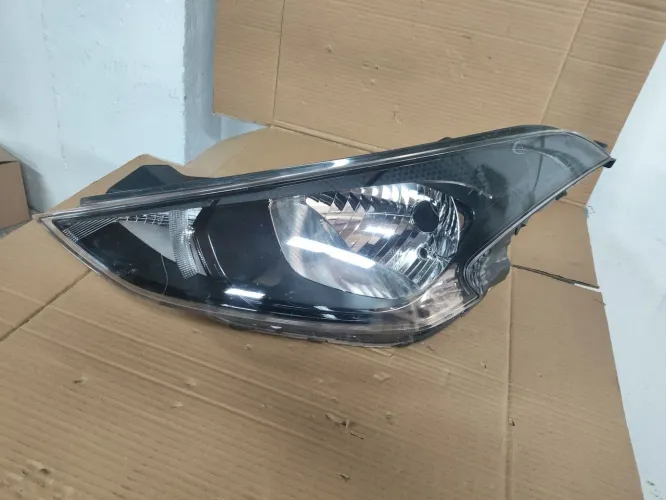 FAROL HB20 lado esquerdo 2020/2022
