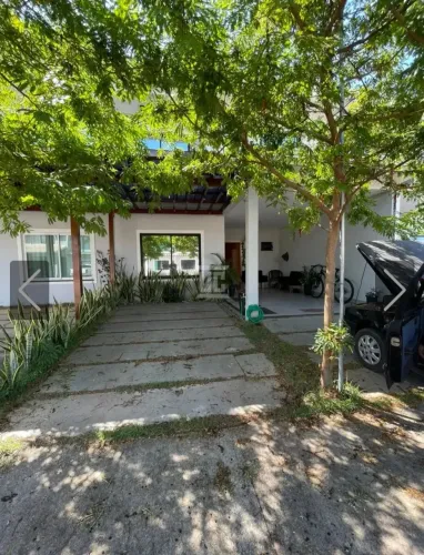 Casa de condomínio para venda tem 200 metros quadrados com 3 quartos