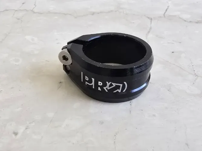 Abraçadeira Selim 34.9mm Shimano PRO - 2 Parafusos (NOVA)