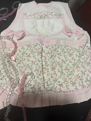 Kit porta fraldas e enfeite de cortina para quarto de bebê