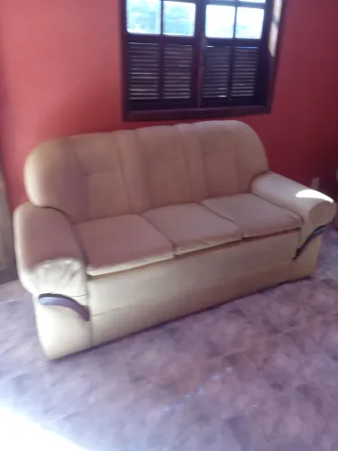 conjunto sofá e poltrona 