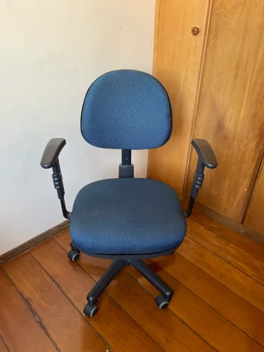 Cadeira de Escritório Usada em excelente estado