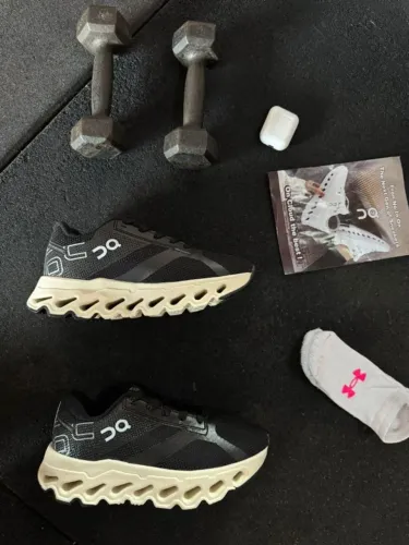 Tenis On Running Oc Black