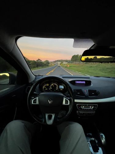 Imagem de Renault Fluence Sed. Dynamique 2.0 16V Flex Aut. 2013