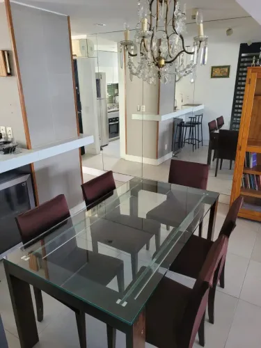 Apartamento de Luxo para Alugar na Av. Nossa Senhora de Copacabana Conforto e Sofisticação