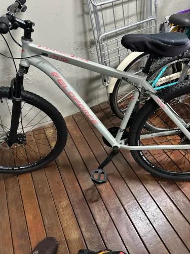 Vendo bicicleta Mountain Bike