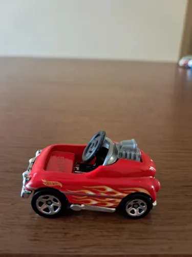 Hot Wheels pedal driver T-hunt