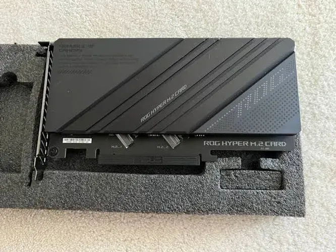 ROG Hyper M.2 Card Asus