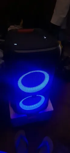 Caixa JBL PARTYBOX 300 com Iluminação LED