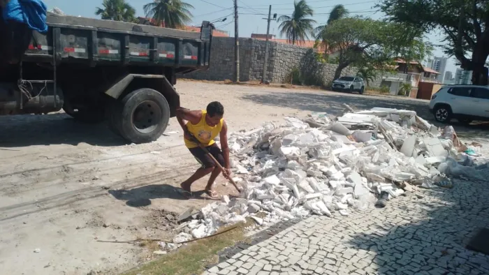 Retirada de entulho e demolição