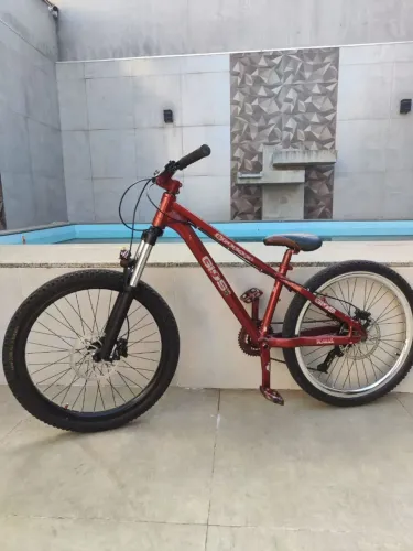 Bicicleta Gios Frx hexagon vermelha 