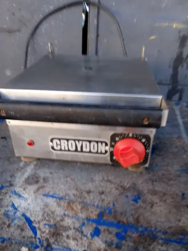 Máquina de fazer waffle Croydon